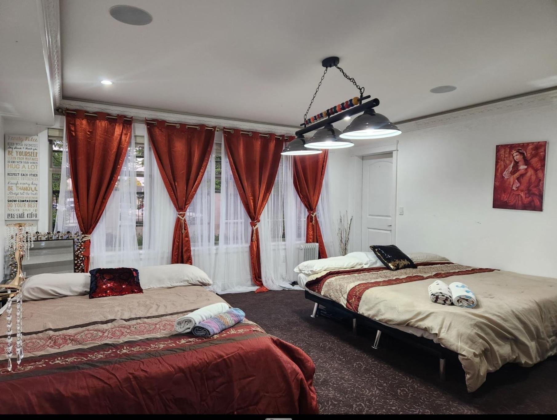 Empress Madani Palace Hotel Surrey Zewnętrze zdjęcie