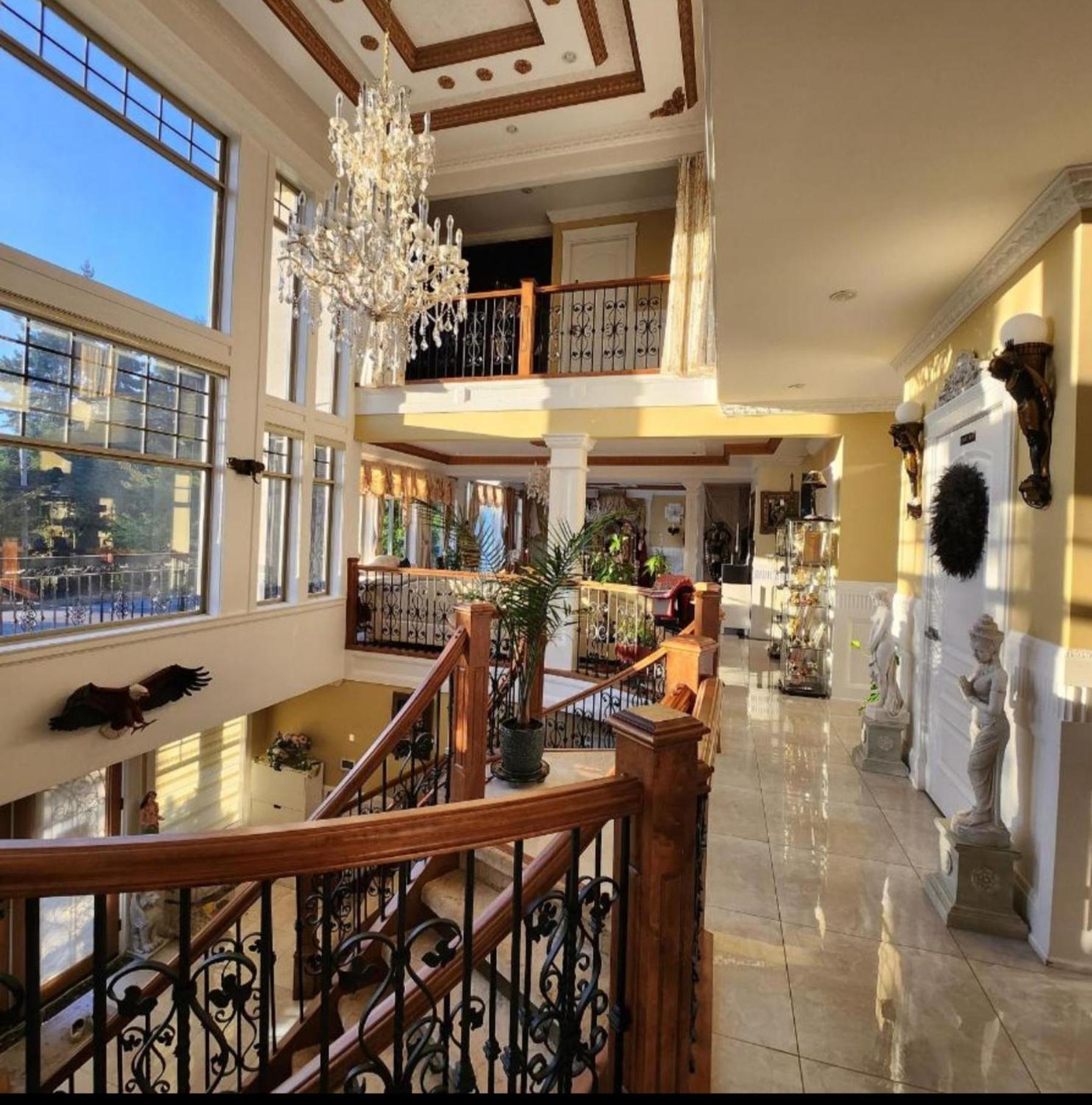 Empress Madani Palace Hotel Surrey Zewnętrze zdjęcie
