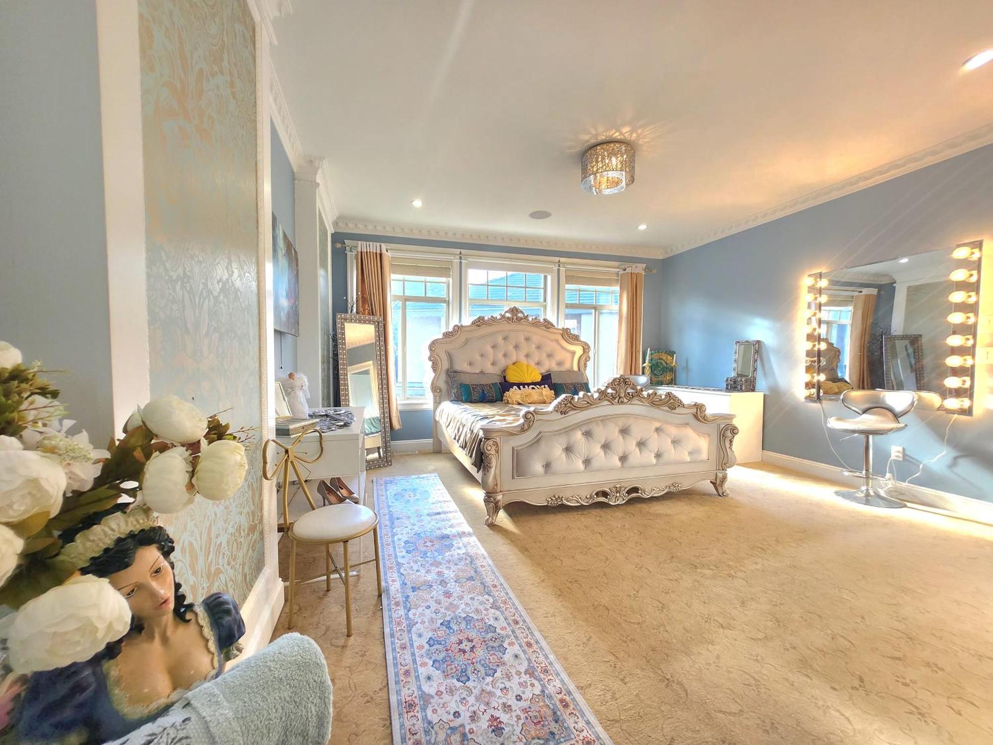 Empress Madani Palace Hotel Surrey Zewnętrze zdjęcie